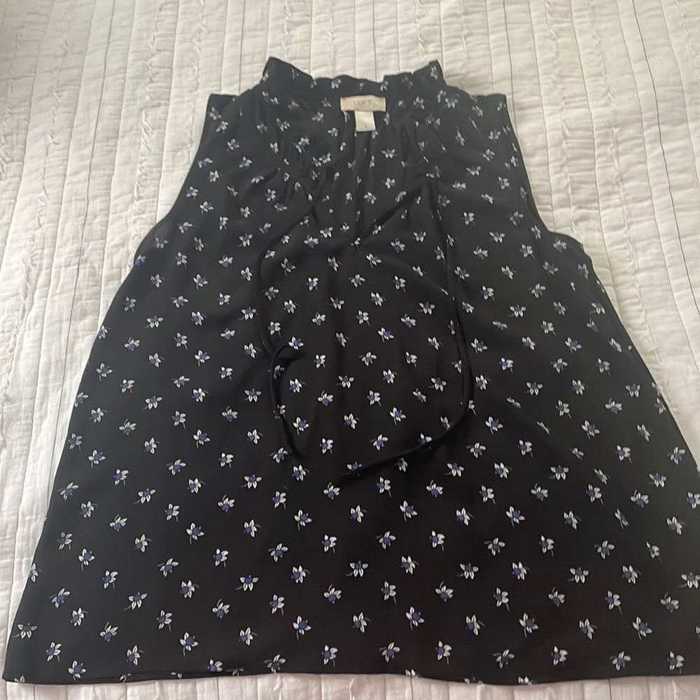 Sleeveless top